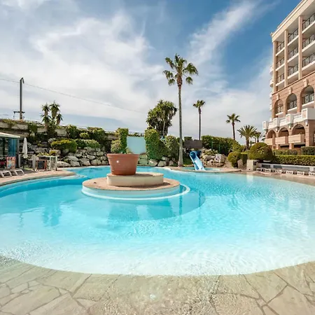 Apartment Beautiful With Sea View In 5 Pers