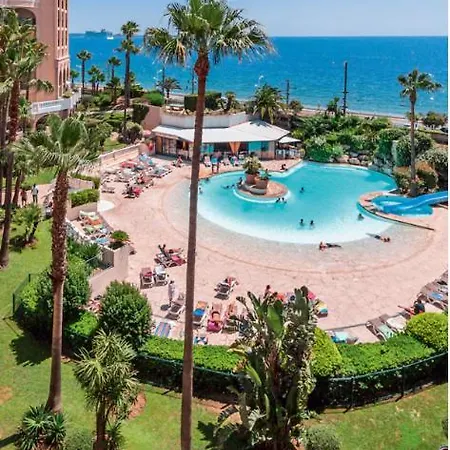 Beautiful With Sea View In 5 Pers * Cannes